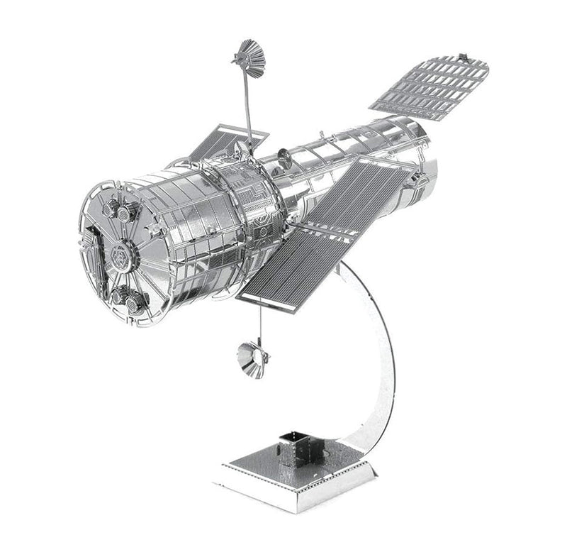 Side view of the model on the other side. In this view you can see the front of the cylinder and more details of the model. 